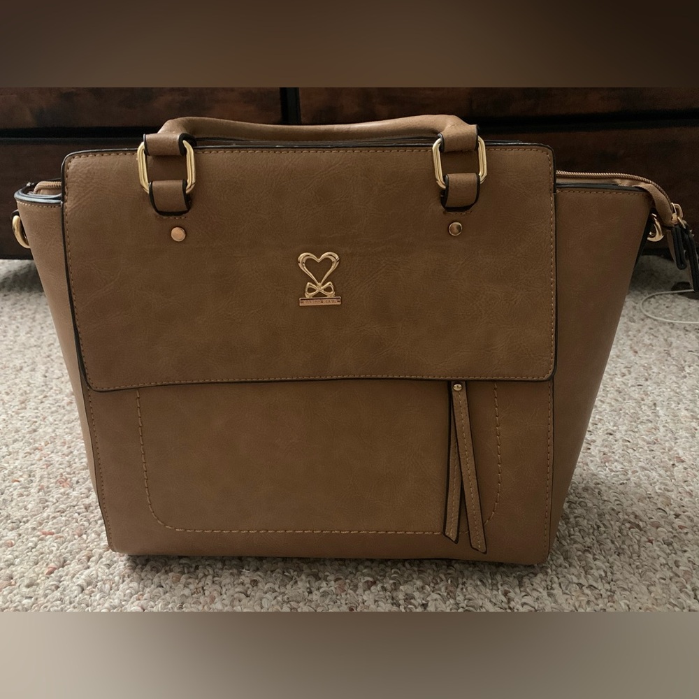 Brand: Marco Xenia
Color: Tan/Brown
Type: Tote
Condition: Used.
